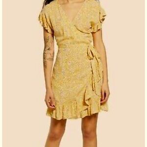 Billabong Vintage Yellow Floral Print Ruffle Wrap Minidress size medium